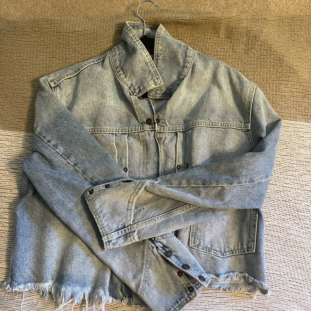 Free People Demin Zip Up with Fray - Picture 4 of 8